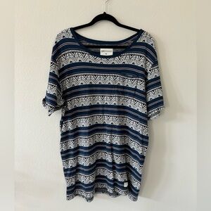 Modern Amusement T-shirt XL